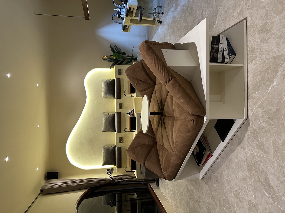 La Maison Française nail salon interior Pererenan Bali